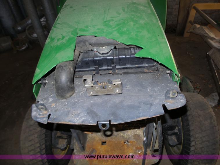 image for item BL9694 John Deere 4200 tractor