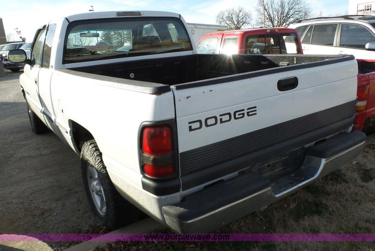 image for item BL9718 1999 Dodge Ram 1500 Quad Cab pickup truck