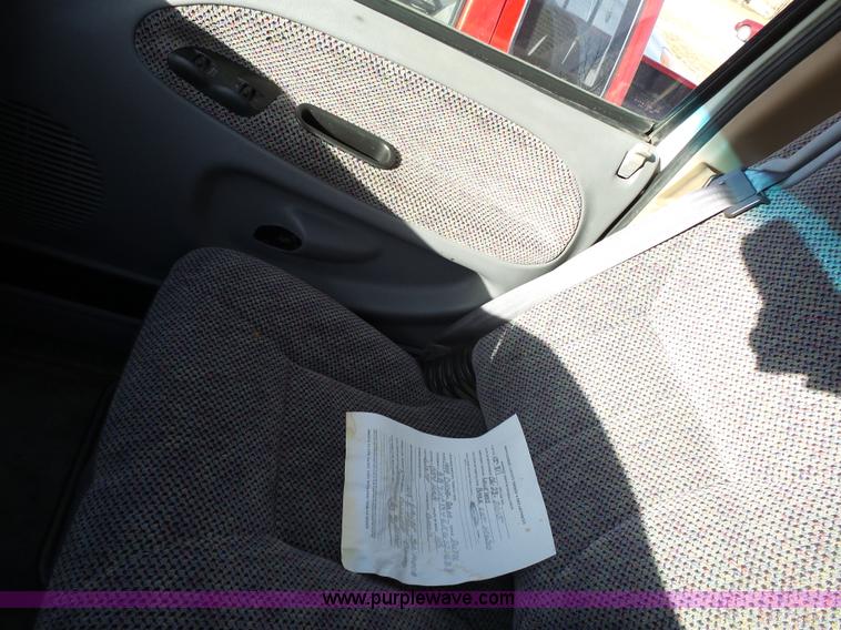 image for item BL9718 1999 Dodge Ram 1500 Quad Cab pickup truck