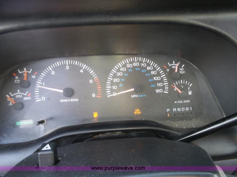 image for item BL9718 1999 Dodge Ram 1500 Quad Cab pickup truck