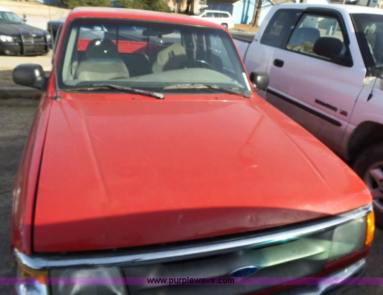 image for item BL9719 1995 Ford Ranger SuperCab pickup truck