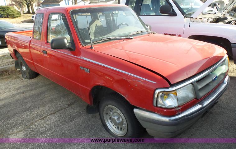 image for item BL9719 1995 Ford Ranger SuperCab pickup truck