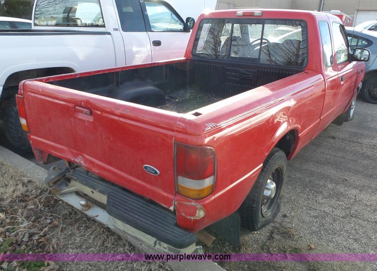 image for item BL9719 1995 Ford Ranger SuperCab pickup truck