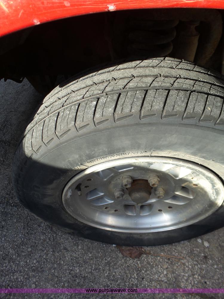 image for item BL9719 1995 Ford Ranger SuperCab pickup truck