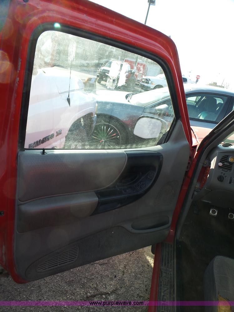 image for item BL9719 1995 Ford Ranger SuperCab pickup truck