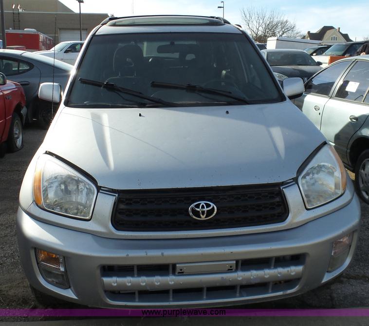 image for item BL9720 2002 Toyota RAV4 SUV