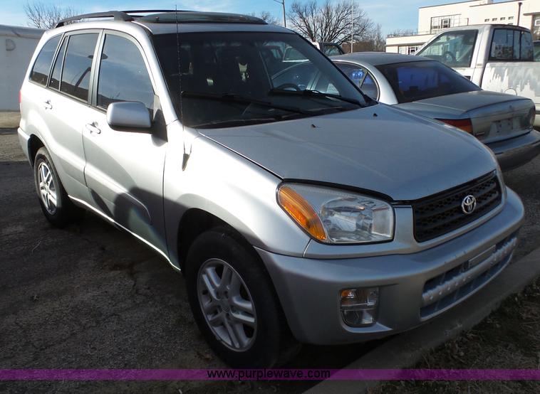 image for item BL9720 2002 Toyota RAV4 SUV