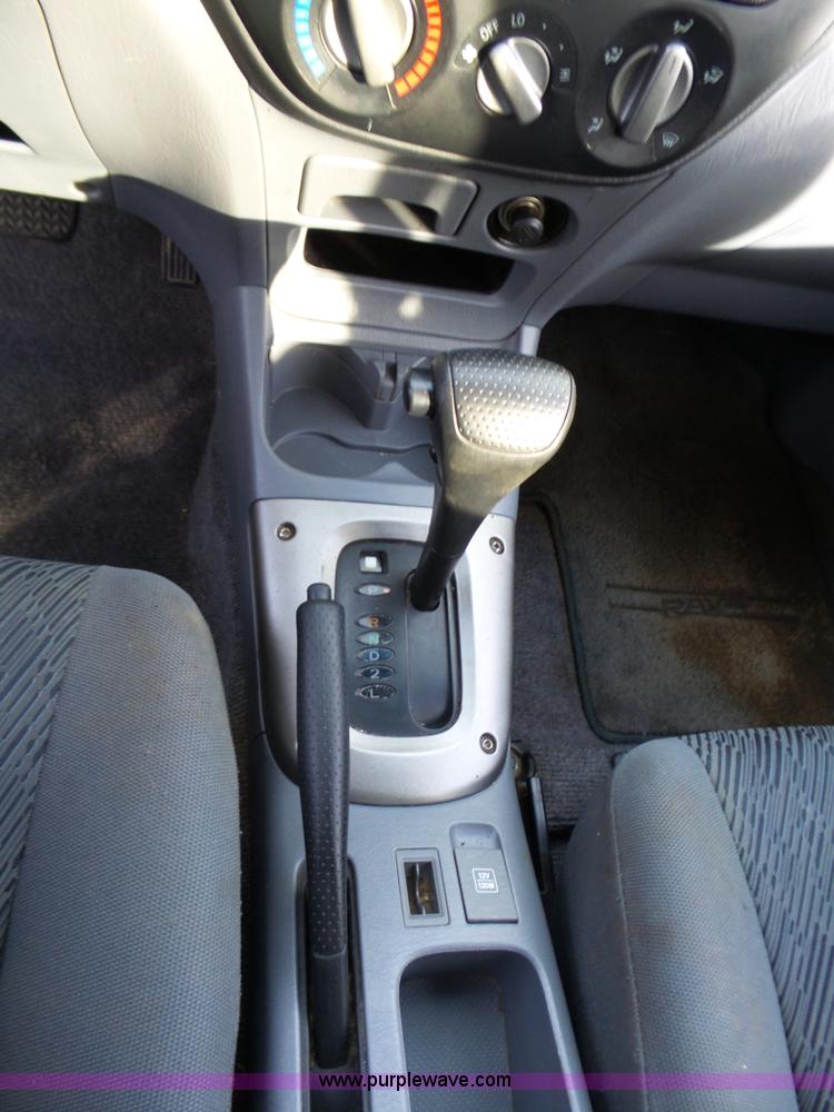 image for item BL9720 2002 Toyota RAV4 SUV