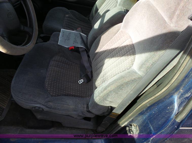 image for item BL9721 1999 Chevrolet S10 pickup truck