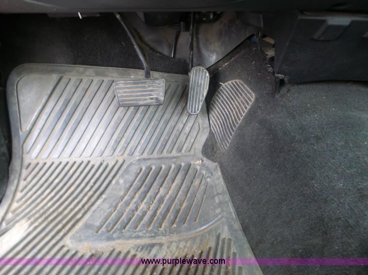 image for item BL9721 1999 Chevrolet S10 pickup truck