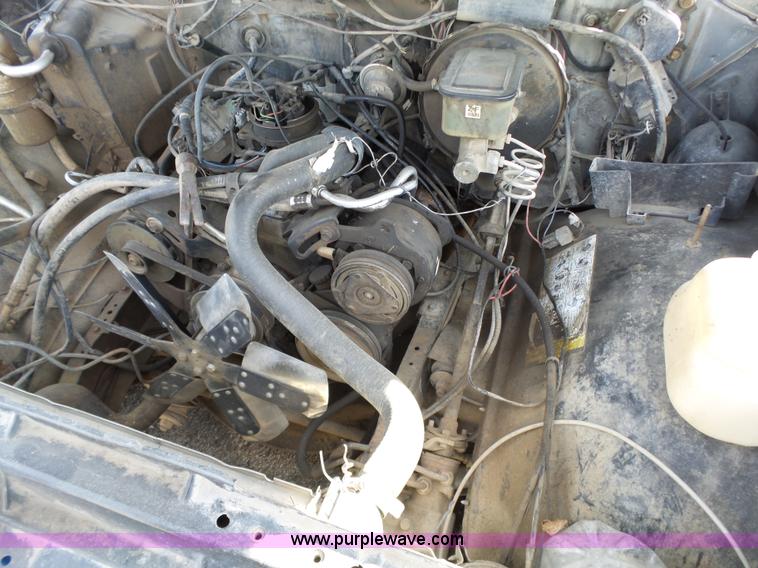 image for item BL9723 1987 GMC 1500 pickup truck