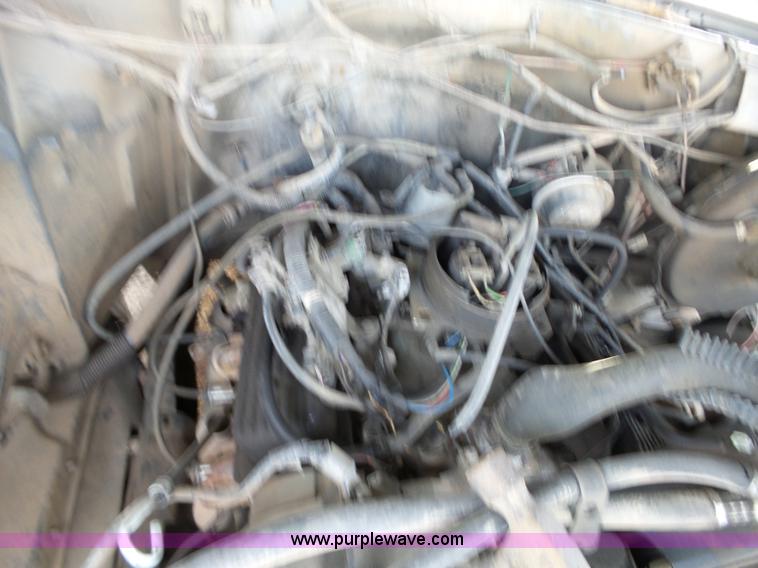 image for item BL9723 1987 GMC 1500 pickup truck