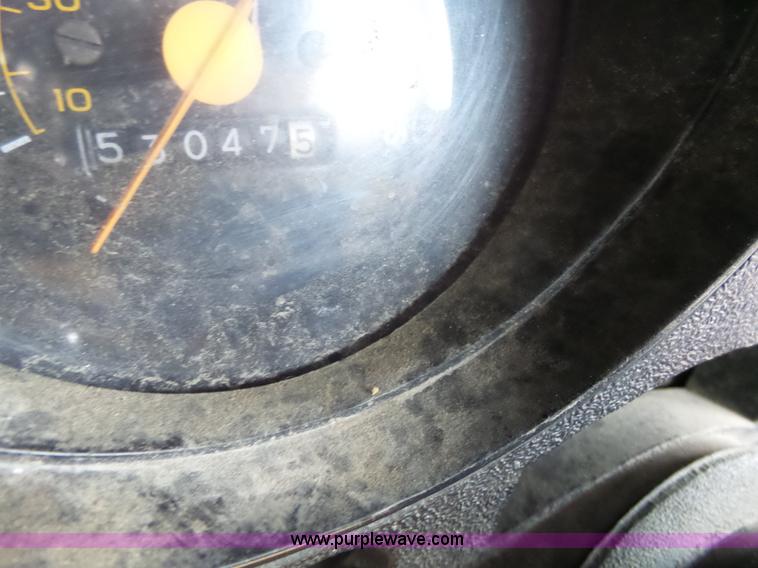 image for item BL9723 1987 GMC 1500 pickup truck