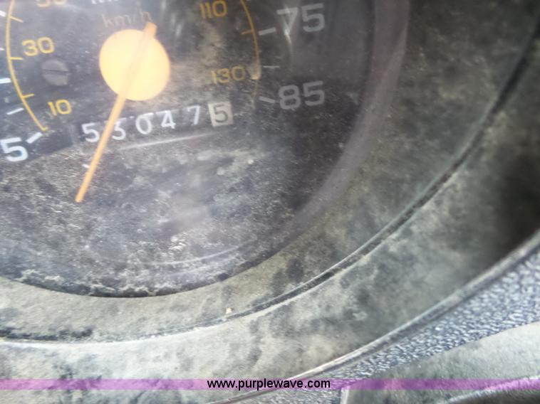 image for item BL9723 1987 GMC 1500 pickup truck