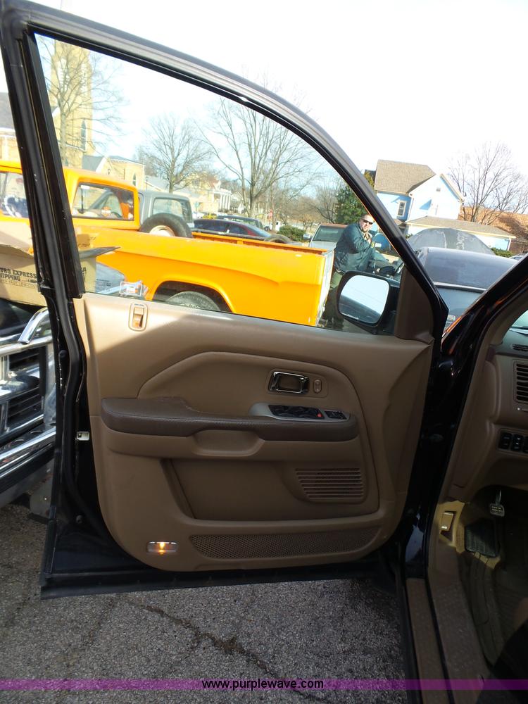 image for item BL9725 2005 Honda Pilot EX SUV