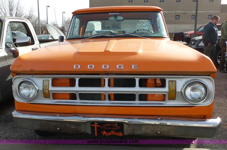 image for item BL9726 1968 Dodge D100 pickup truck