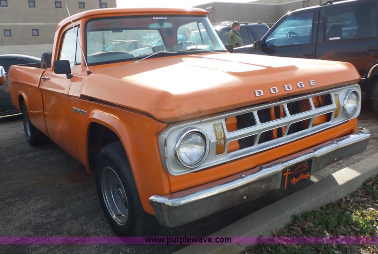 image for item BL9726 1968 Dodge D100 pickup truck
