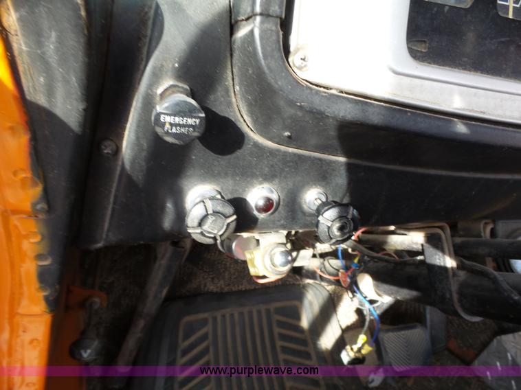 image for item BL9726 1968 Dodge D100 pickup truck