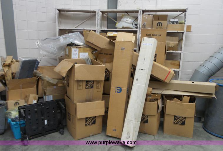 image for item BL9745 Assorted Chrysler automotive parts