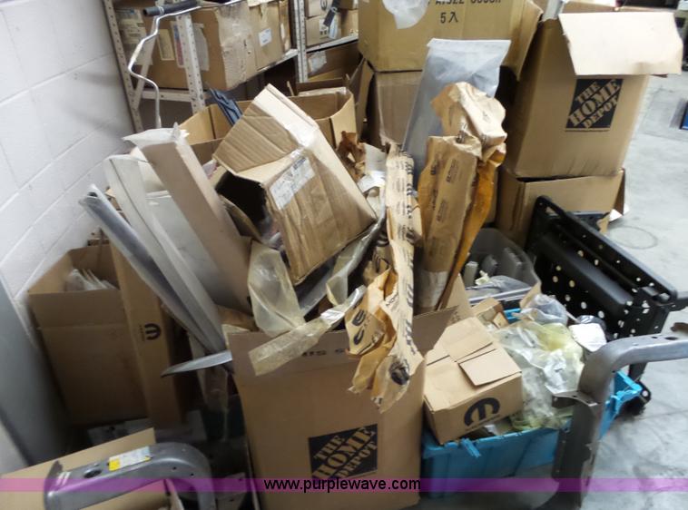 image for item BL9745 Assorted Chrysler automotive parts