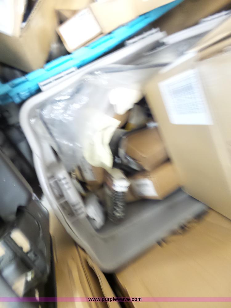 image for item BL9745 Assorted Chrysler automotive parts