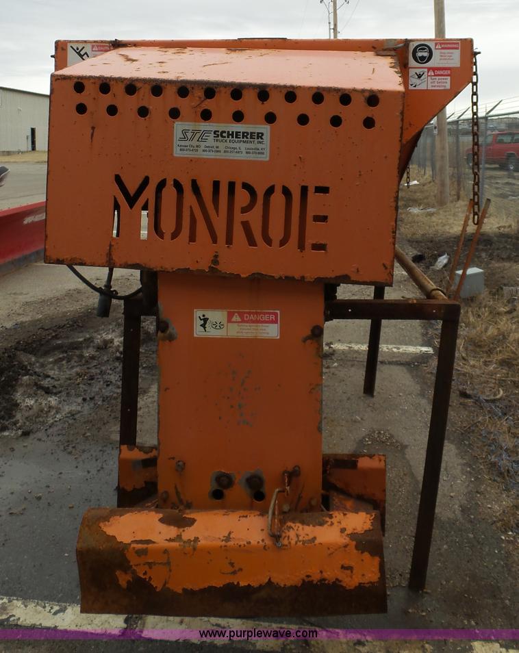 image for item BN9039 Monroe V-box spreader