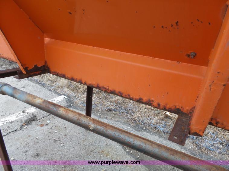 image for item BN9039 Monroe V-box spreader