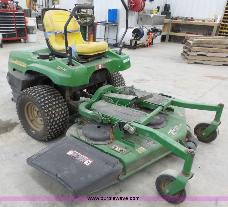 image for item BN9040 2006 John Deere F687 Z-Trak lawn mower