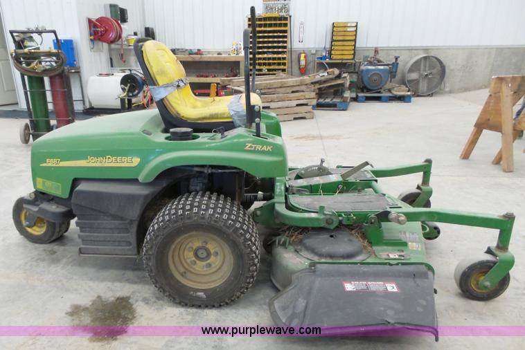 image for item BN9040 2006 John Deere F687 Z-Trak lawn mower