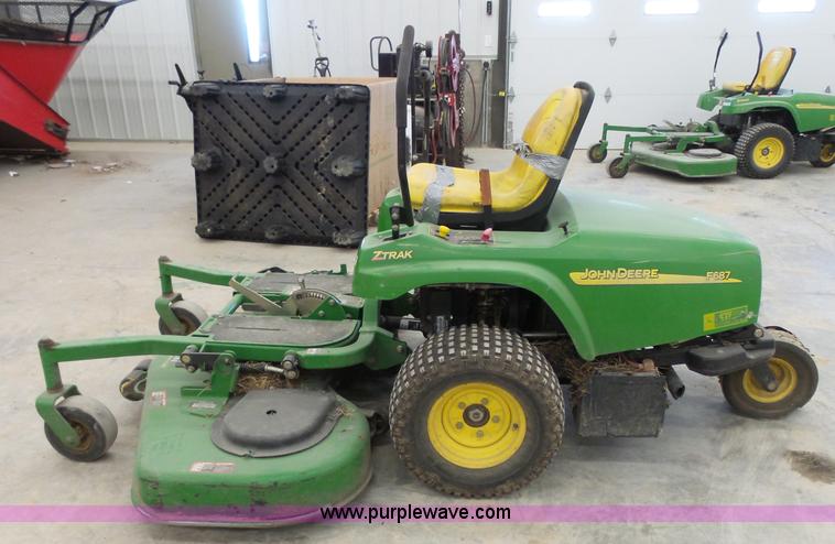 image for item BN9040 2006 John Deere F687 Z-Trak lawn mower