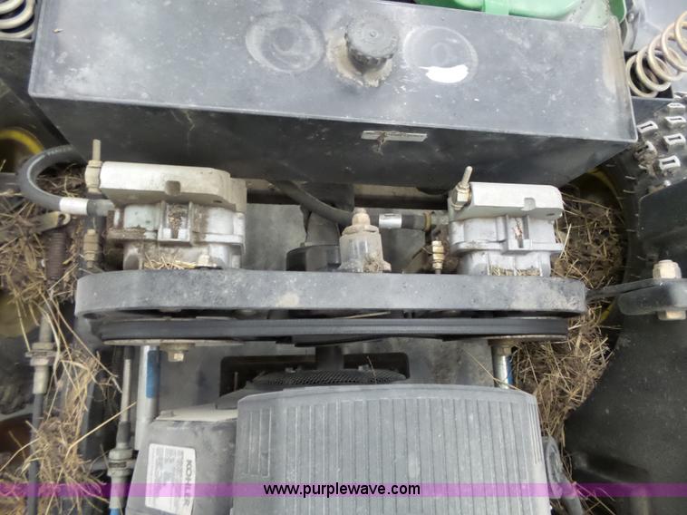 image for item BN9040 2006 John Deere F687 Z-Trak lawn mower