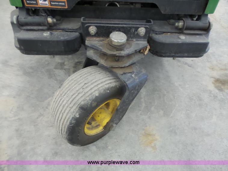image for item BN9041 2007 John Deere F687 Z-Trak lawn mower