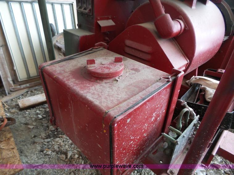 image for item BN9044 1967 U.S. Army MEP018A generator