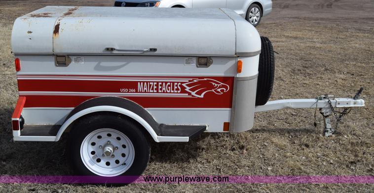 image for item BO9505 2003 Belaire enclosed cargo trailer