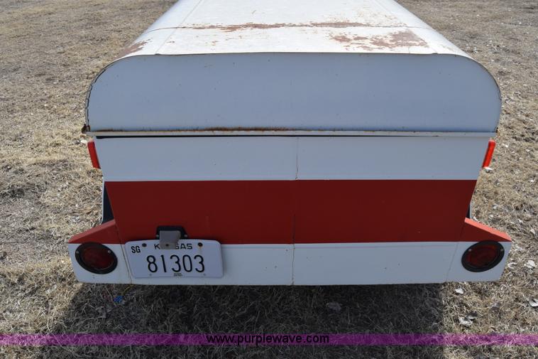 image for item BO9505 2003 Belaire enclosed cargo trailer