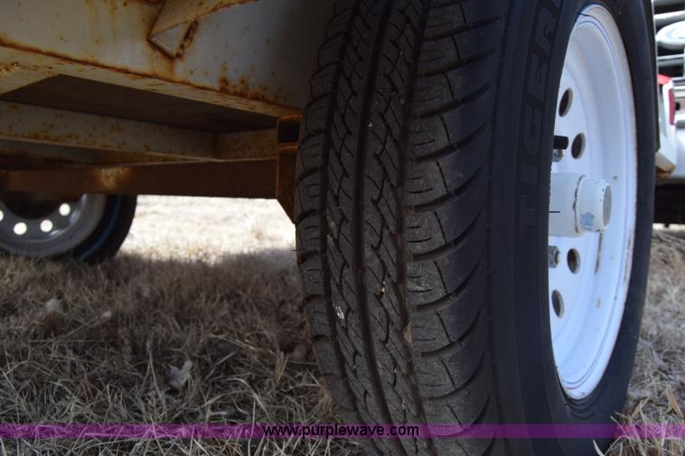 image for item BO9506 2003 Belaire enclosed cargo trailer