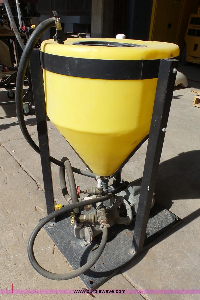 image for item BT9445 Assorted sprayer equipment