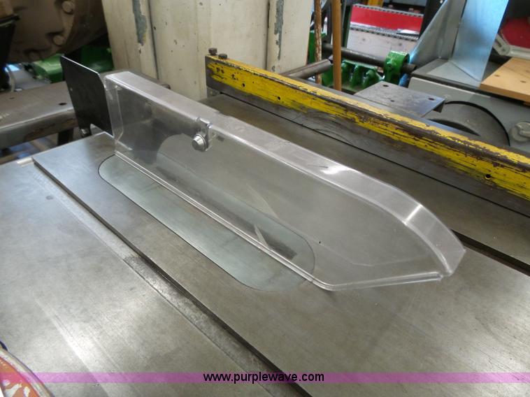 image for item BT9449 Delta table saw