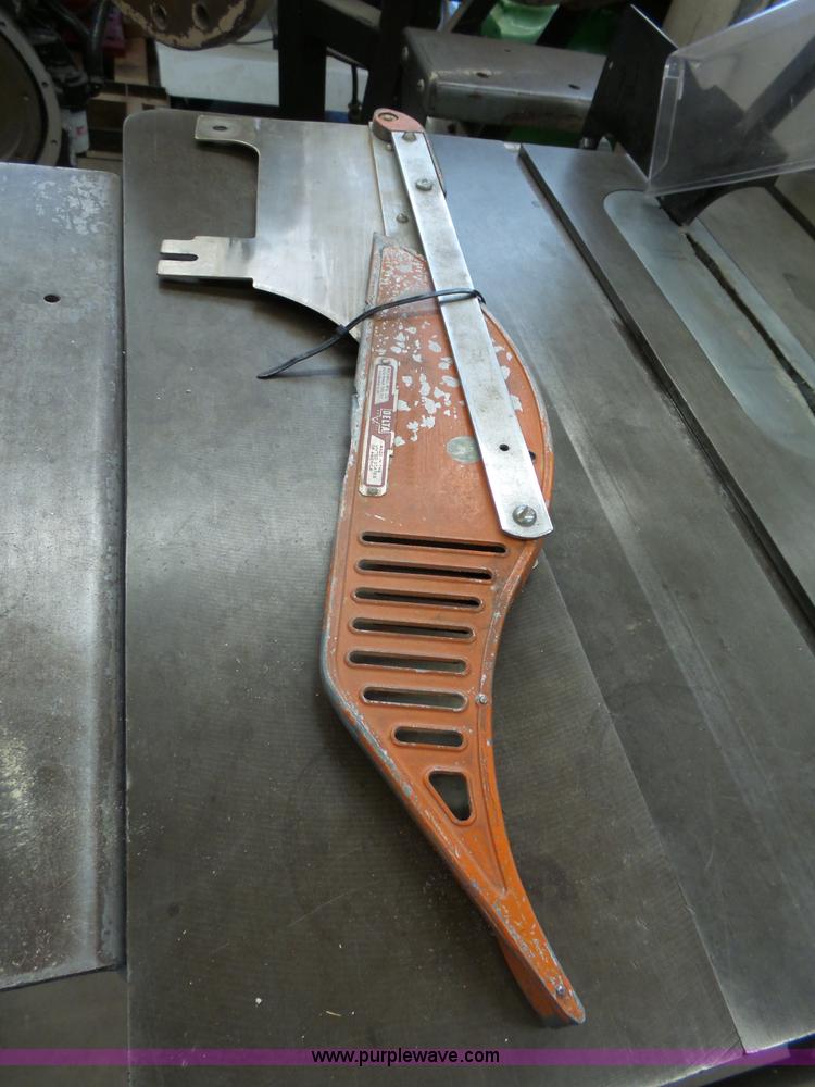image for item BT9449 Delta table saw