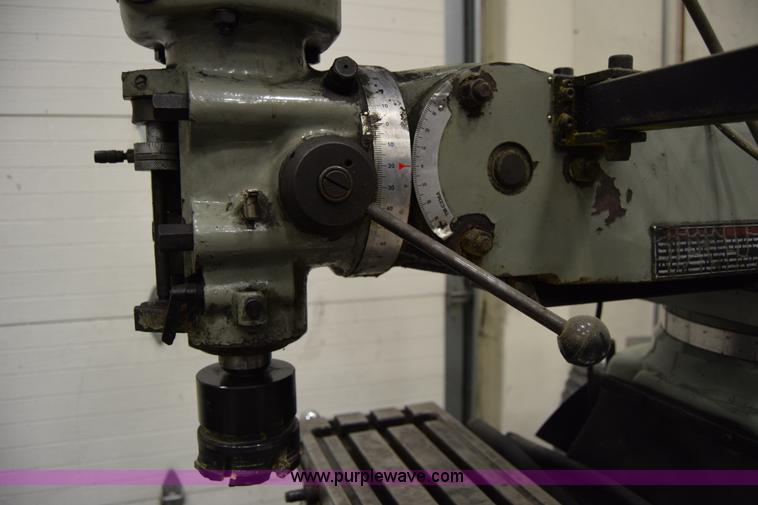 image for item BX9584 Sharp milling machine