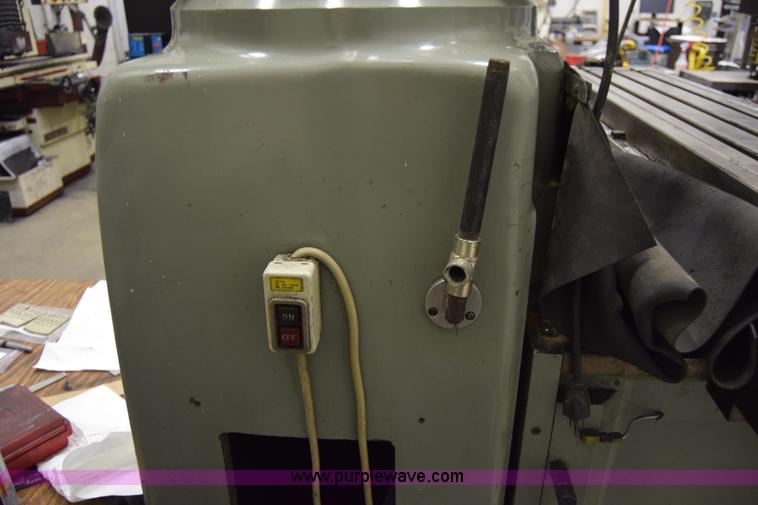 image for item BX9584 Sharp milling machine