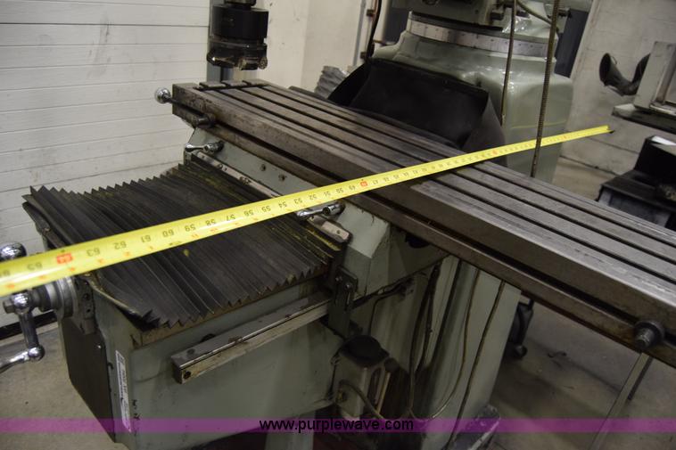 image for item BX9584 Sharp milling machine