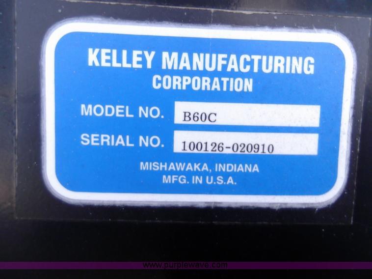 image for item F1126 1984 John Deere 401B tractor