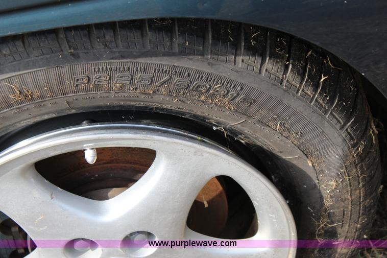 image for item J4359 1996 Chevrolet Monte Carlo LS