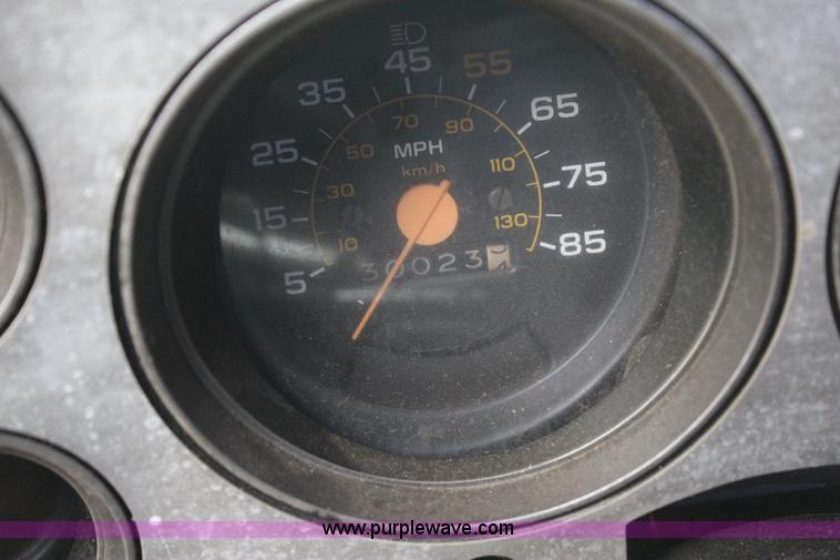 image for item J4363 1985 Chevrolet Silverado 1500 pickup truck