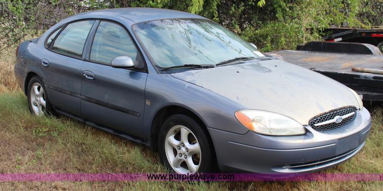image for item J4364 2001 Ford Taurus SES