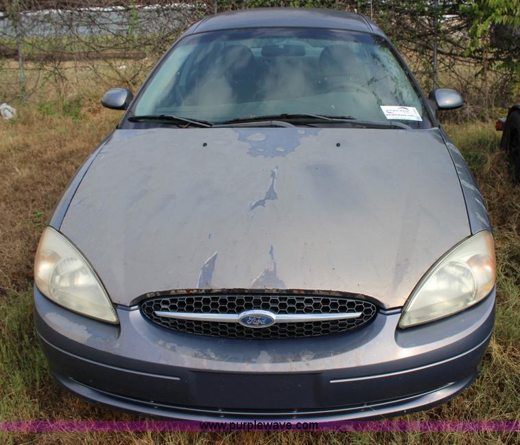 image for item J4364 2001 Ford Taurus SES
