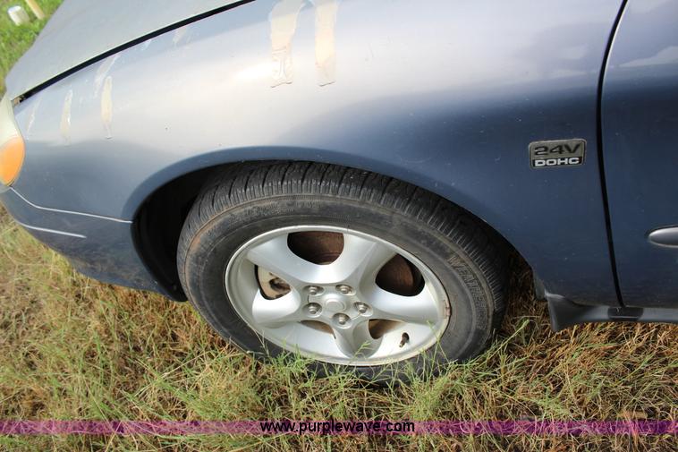 image for item J4364 2001 Ford Taurus SES