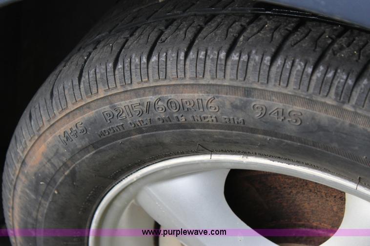 image for item J4364 2001 Ford Taurus SES