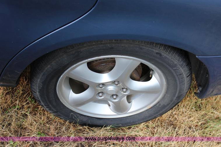 image for item J4364 2001 Ford Taurus SES